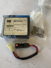CAT LIFT TRUCK 0978479 SWITCH With Hardware