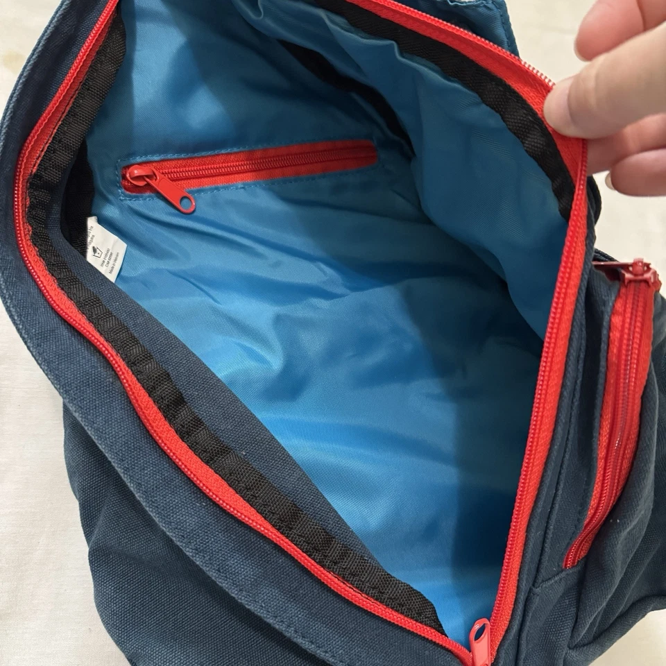 KAVU Rope Sling Backpack Bag Peacoat Navy Adjustable Outdoor Hiking Everyday - Image 4 of 4