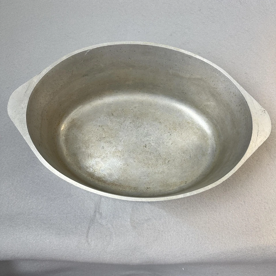 Vintage Household Institute Aluminum Oval Roaster Pan w/ Lid Trivet USA Bakelite - Image 4 of 4