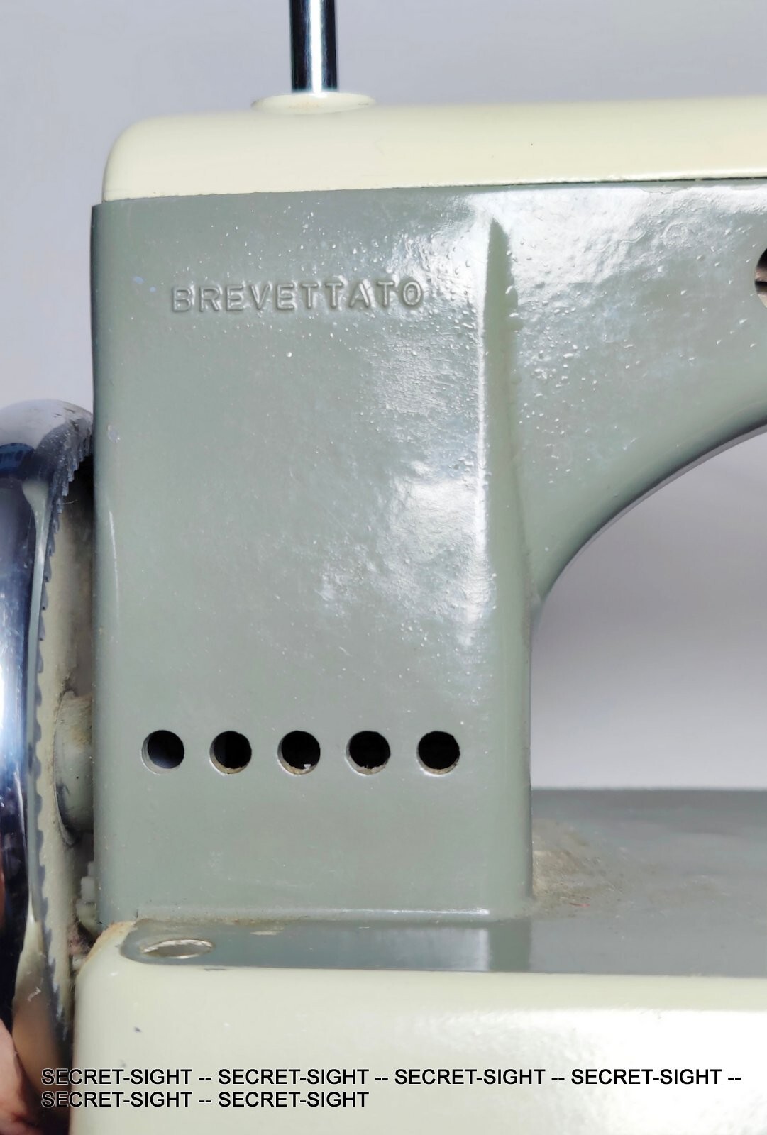 Rare Vintage Necchi Supernova Green Toy Sewing Machine Cast Iron 1950s