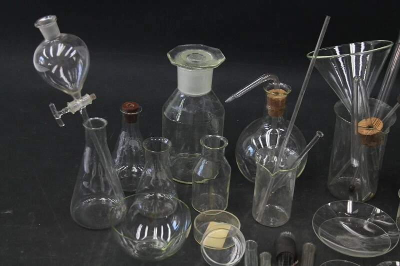 Konvolut Laborglas Laboreinrichtung Laborzubehör Glaskolben Labor Apotheke Deko - Bild 2 von 4