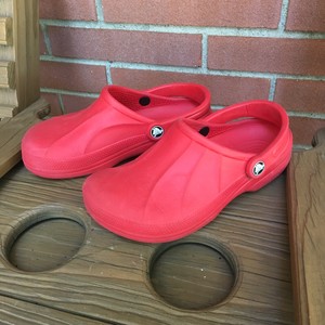 crocs no holes