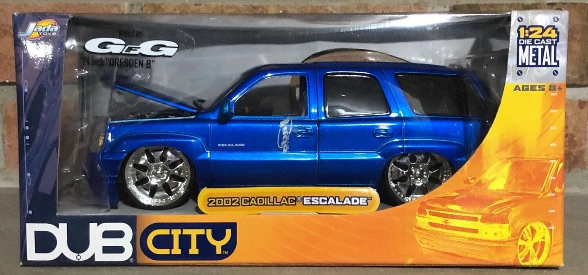 Modellino Cadillac Escalade ESV 2023 Scala 1/64 Grigio - SHADOW PRO Pressofuso (Nuovo)