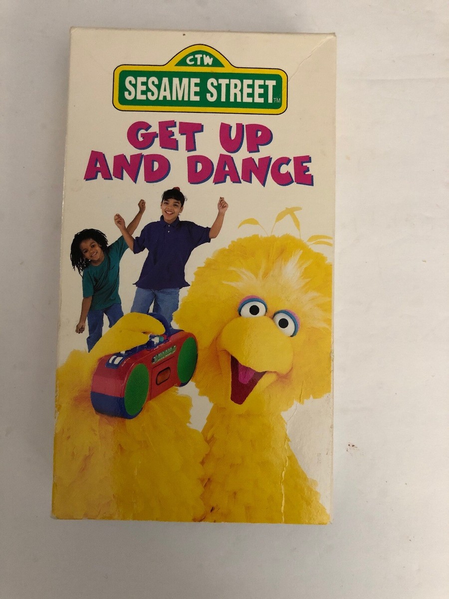Vintage Sesame Street 寝袋 Vintage 1980's Sesame Street Reversible Sleeping Bag | eBay
