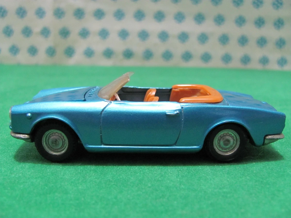 Vintage - FIAT 124 Sport Spider - 1/43 Politoys 555 - Made in