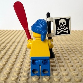 LEGO Pirates 1: Pirate + Jolly Roger Flag, OAR, pi028, 1733, SHIPWRECKED, 1994