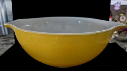 Vtg PYREX #443 Citrus Gold Orange Yellow 2.5Qt Nesting Cinderella Mixing Bowl