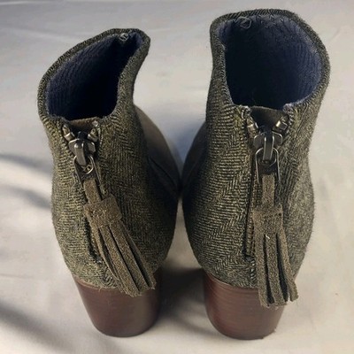 TOMS US 8 Leila Tarmac Olive Suede Herringbone Booties 2'' Block Heel Ankle Boots