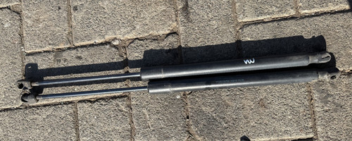 VW Tiguan 5N Bj.14 Heckklappendämpfer Gasfeder Dämpfer 5N0827550D