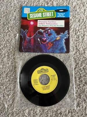 Vtg Vinyl 7  Record The Muppets Sing The Beatles Yellow Submarine Octopus Garden