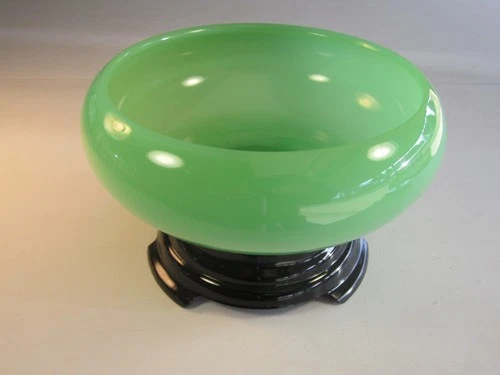 VTG Fenton Glass Jade Green Big Cupped In Top Shaped Bowl On Black Base Set