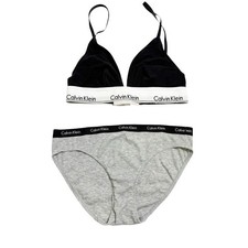 Calvin Klein 2 Piece Bra and Underwear Set size S