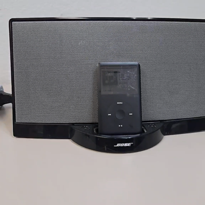 Bose SoundDock Digital Music System Speaker W/Power Supply - IPOD