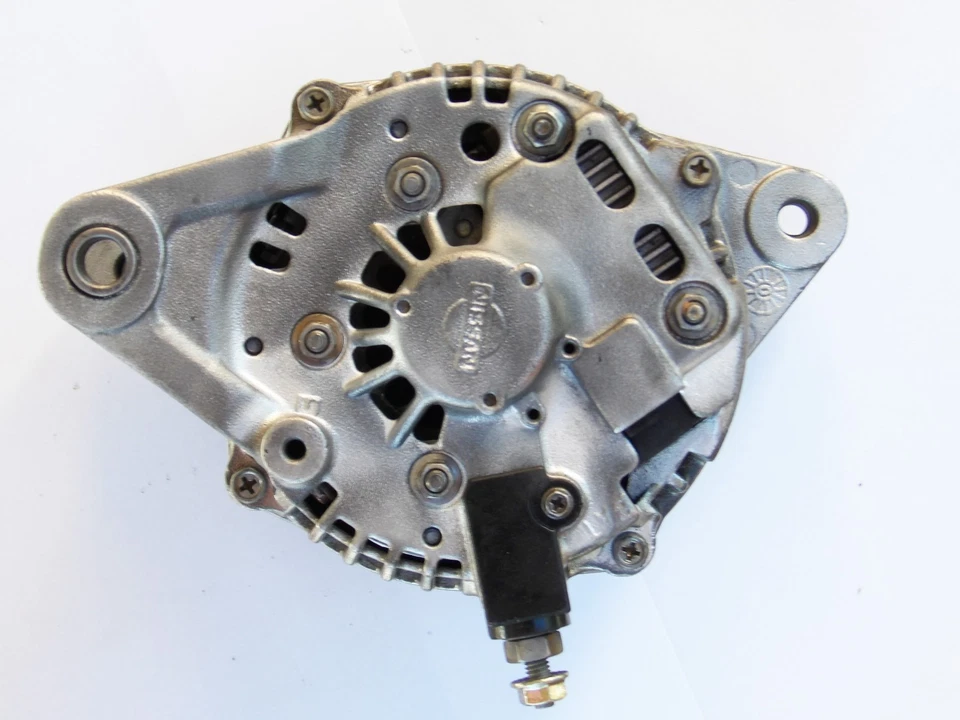 Alternador camioneta Nissan D21 1990-1993 OEM #LR160-723 #23100-80G08 #13287 Foto 3 de 4