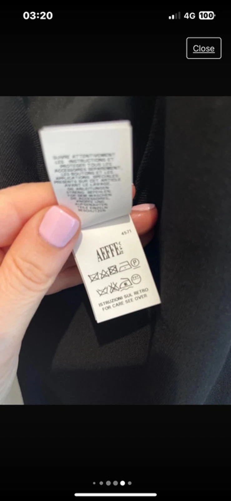 Abito Moschino nero senza maniche con strass ? Design