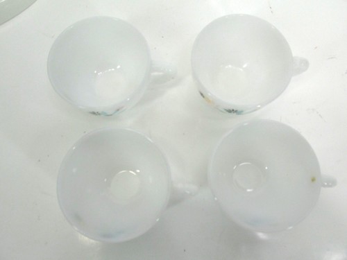 1950 Federal Glass Milk Glass Patio Snack 3 Sets 4 Cups & Plates Atomic Cannibus - Picture 5 of 9