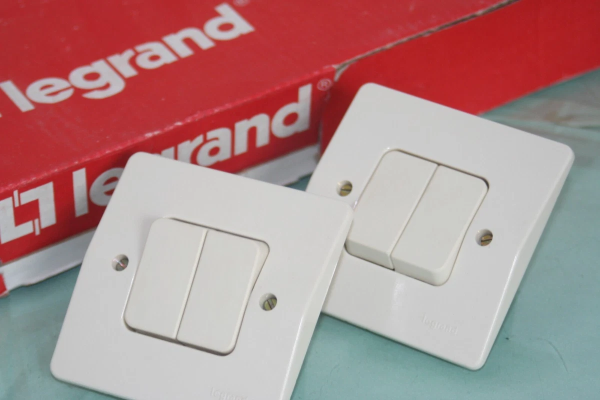 Interrupteur Va Et Vient Legrand LOT DE 2 DOUBLE INTERRUPTEURS VA ET VIENT Neptune Legrand 80551 | eBay