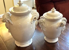Tuscany Italy Fortunata Pottery Pair Lidded Urns 11" & 9" Signed Pippo Torcivia