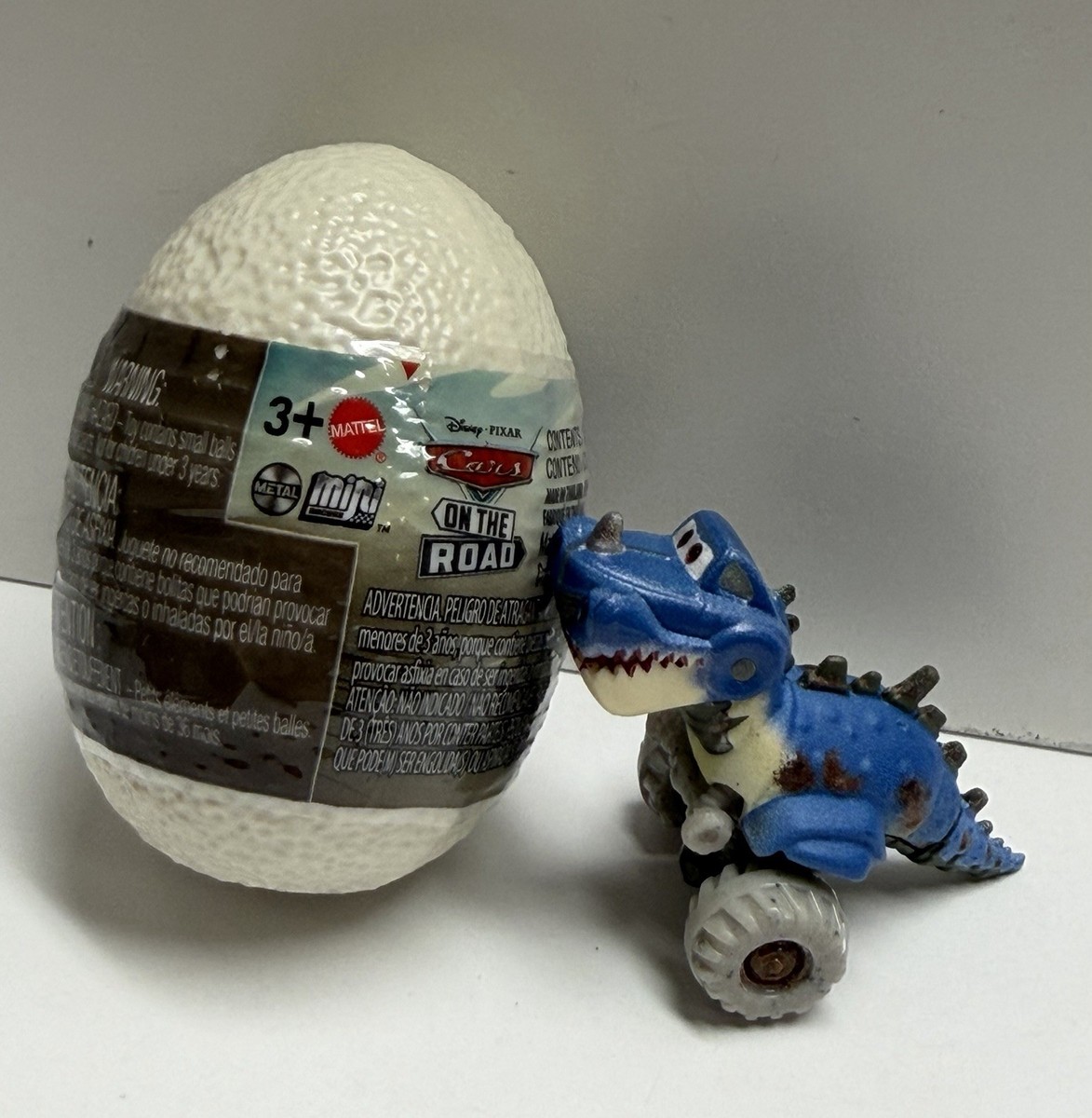 Disney Pixar Cars Mini Racers On The Road Dino Eggs