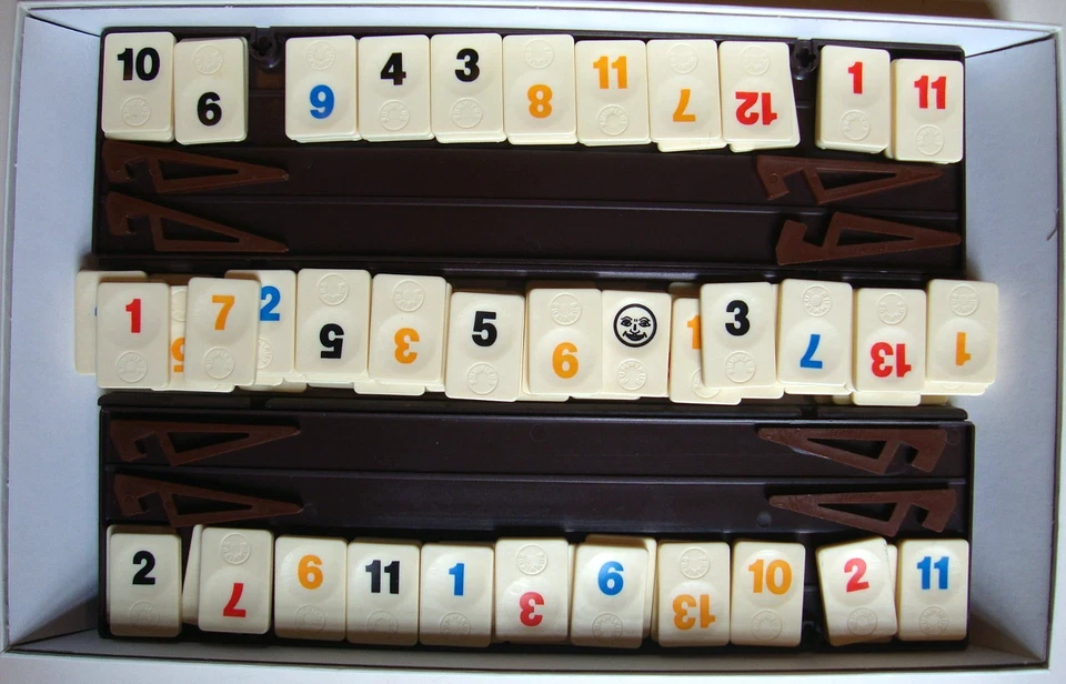 RUMMIKUB Board Game SPEARS GAMES 1988 Tile Game based on Rummy & Mahjong VG+ - Image 2 of 4