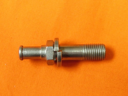 76 77 78 Mustang II 8" Rear Diifferential Axle Vent Tube - Picture 2 of 7