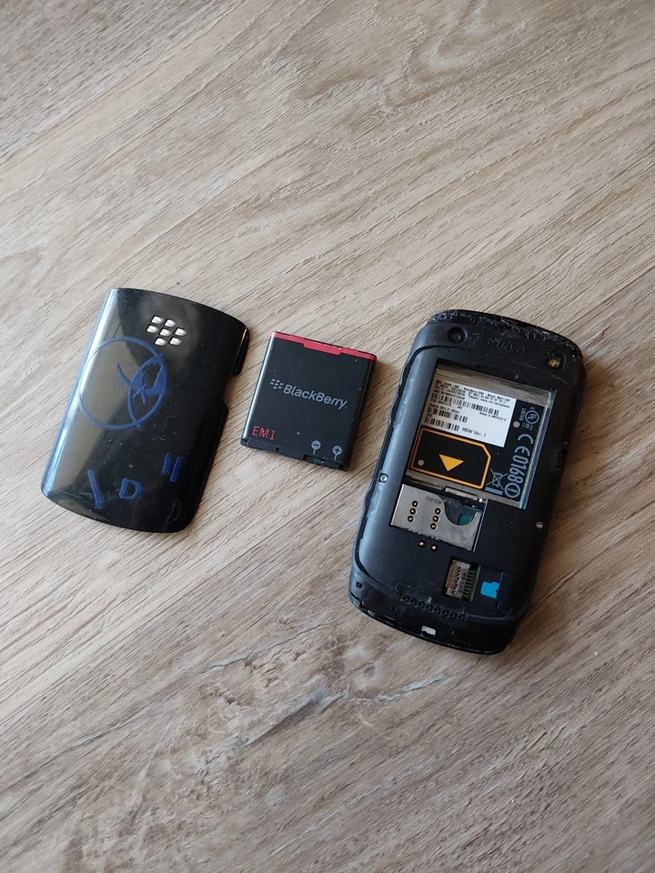 BlackBerry Curve 9360 (AT&T, 2011) BlackBerry Smartphone - Untested (Read) - Image 4 of 4