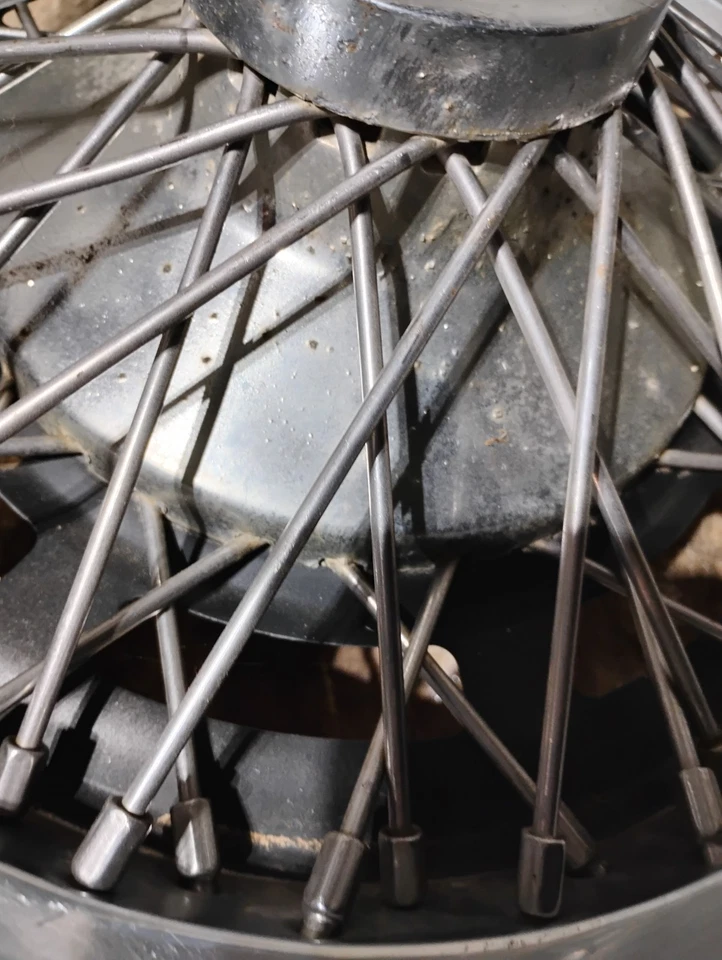 Колпак колеса со спицами провода 15 дюймов 1974-1979 Ford Thunderbird T-Bird - Изображение 3 из 4