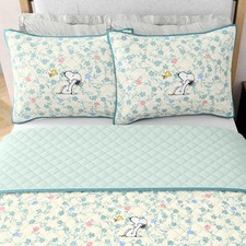Peanuts Snoopy Microfiber Quilt Set All-Season Lightweight Coverlet 2 Shams
