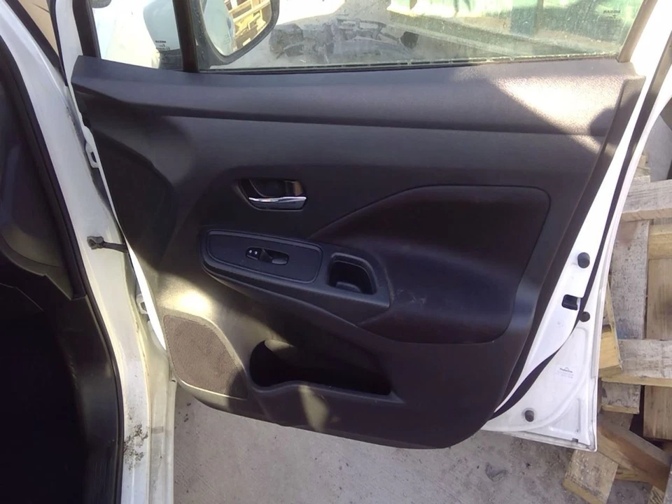 2021 Nissan Versa Shifter Lever/Knob - Used - 56K Miles - OEM Part - Image 2 of 4