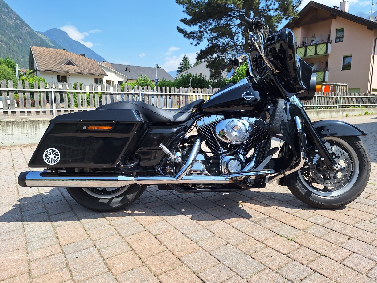 Harley-Davidson Touring Electra Glide foto 2