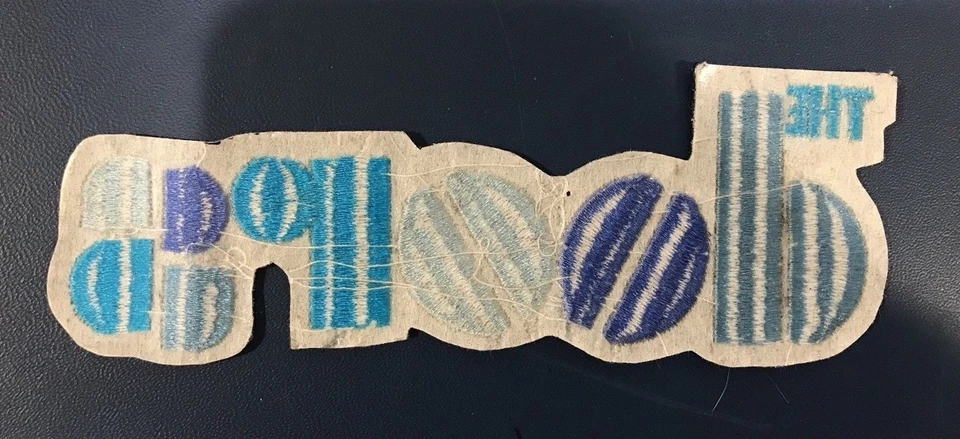 Parche bordado The Doors negro y azul bloque letra logo planchar/coser NUEVO Foto 2 de 3