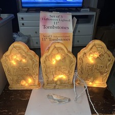 SET OF 3 HALLOWEEN LIGHTED 11  TOMBSTONES