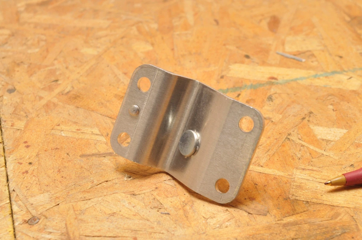 New OEM Ski-Doo REAR BASE 518325973 GSX GTX MXZ RENEGADE SUMMIT 