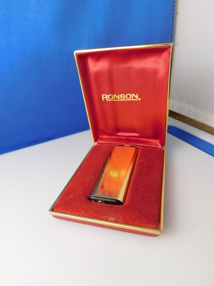 RONSON LIGHTER VINTAGE MADE JAPAN IN WITH CASE GOLD COLOR