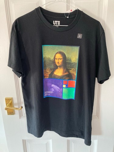 uniqlo black shirt