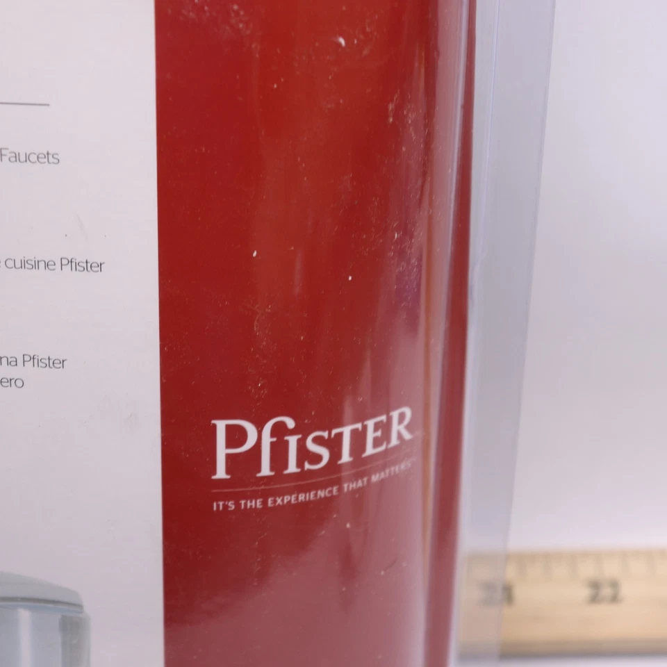 Dispensador de jabón de cocina Pfister en cromo pulido Foto 4 de 4