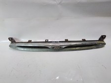 Calandre Ford ESCORT