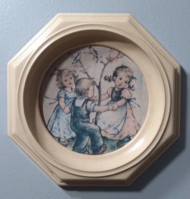 VTG Cute Hummel Print Plastic Octangonal Frame Cottage Granny Kids Nursery