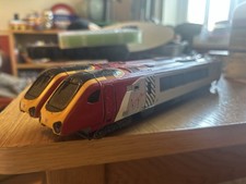 2 Hornby OO Gauge Class 220 Voyager Cab Coaches (Repair And Parts Use Only)