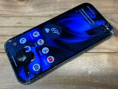 Google Pixel 9a - 128 GB - Obsidian (Verizon + Unlocked) Works - Cracked Screen