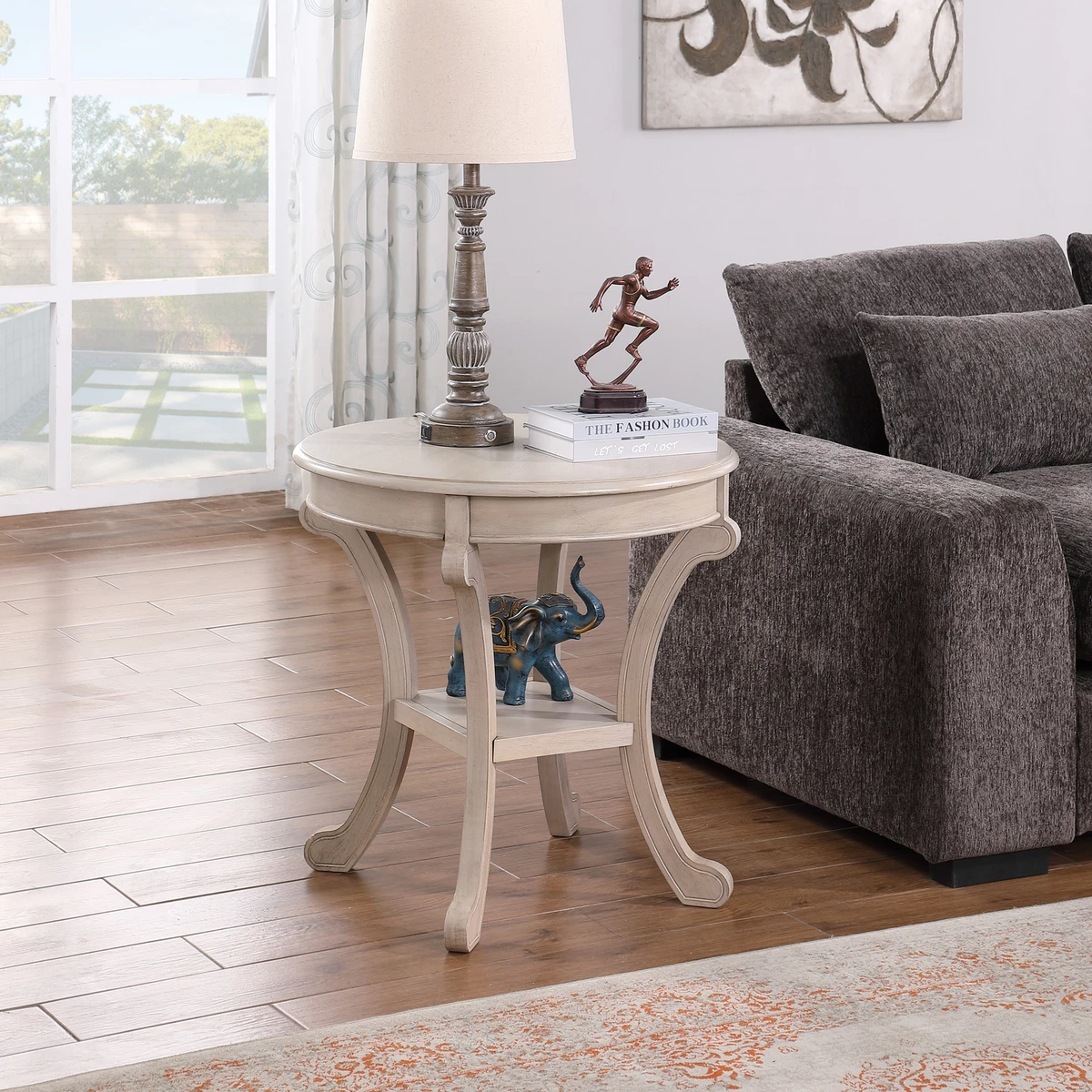 Round farmhouse on sale accent table