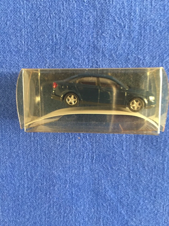 Busch 1/87 Audi A4 Limousine # 49200 raro modellino vintage da collezione - Immagine 3 di 4