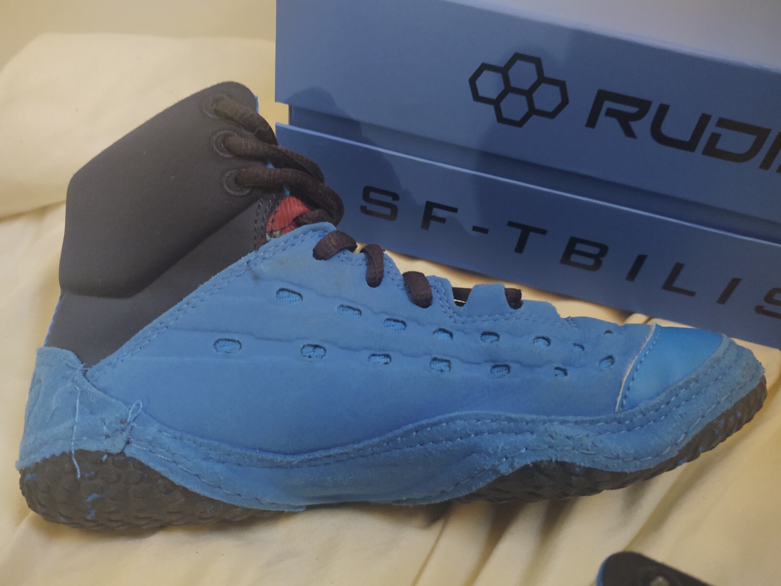 rudis wrestling shoes Size 4 eBay