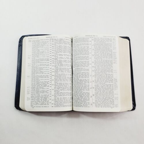 Holy Bible KJV Topical Reference Edition Red Letter Crusade Genuine Leather Navy - Picture 4 of 9