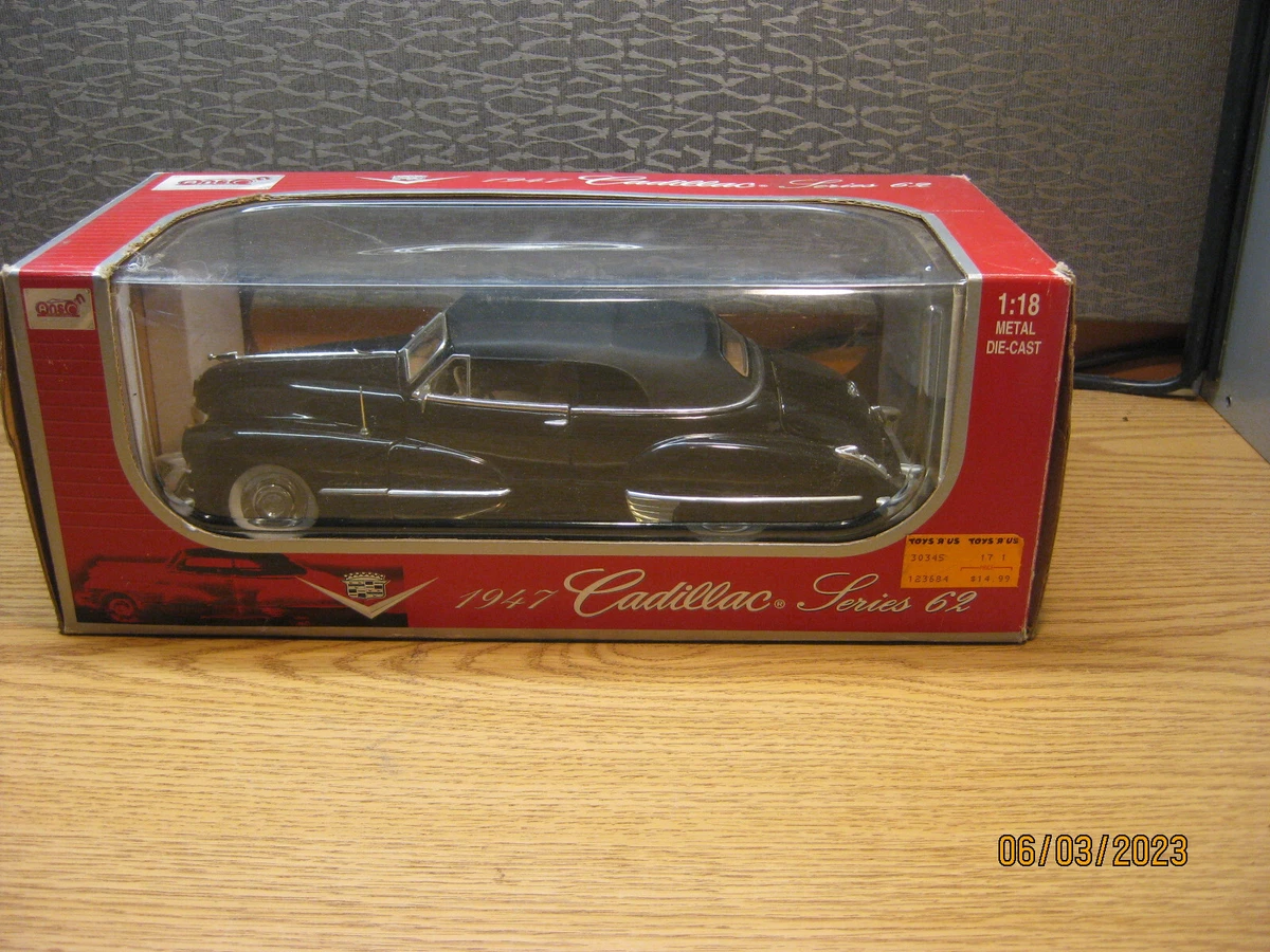 Cadillac 1:18 Scale Vintage Manufacture Diecast Cars, Trucks