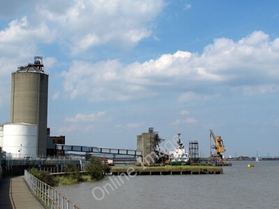 Photo 6x4 Jetty at high tide Erith This is the same jetty as seen in [[23 c2011