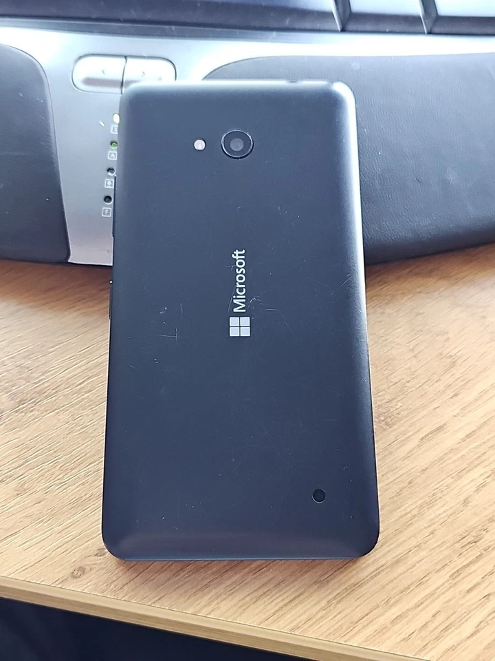 Смартфон Microsoft Lumia 640 LTE 8 Гб - черный (O2 заблокирован) No7 - Изображение 2 из 4