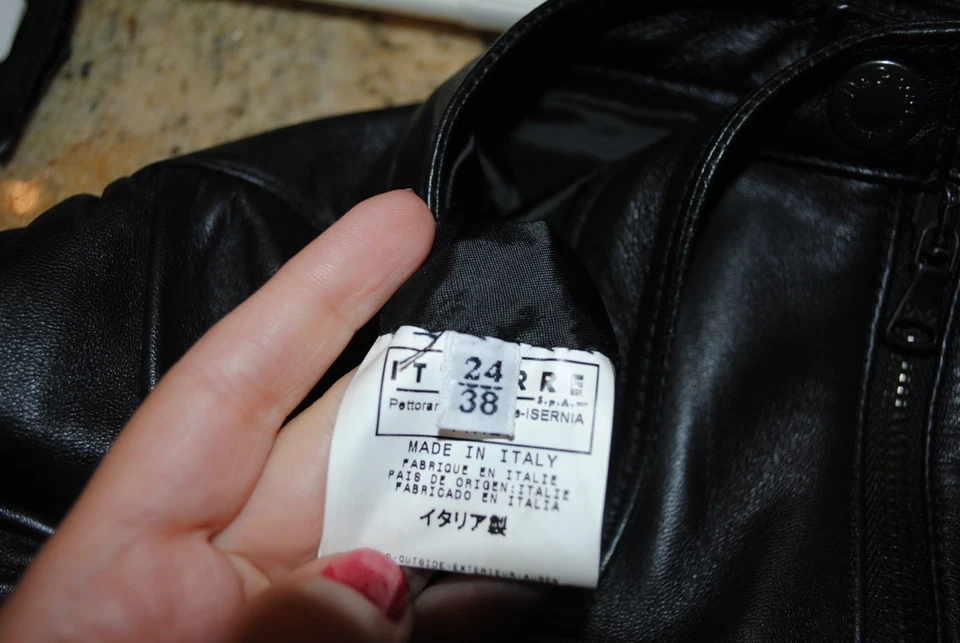 Falda de Cuero Diseñador D & G Dolce & Gabbana Falda Lápiz $1900 ¡Haz una Oferta!  Foto 3 de 4