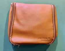 BUSINESS CLASS UNITED AIRLINES AMENITY KIT - NEW