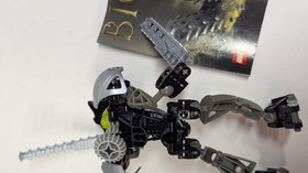LEGO Bionicle - 8566 Toa Nuva - 2002 Retired - Figure + Instructions 